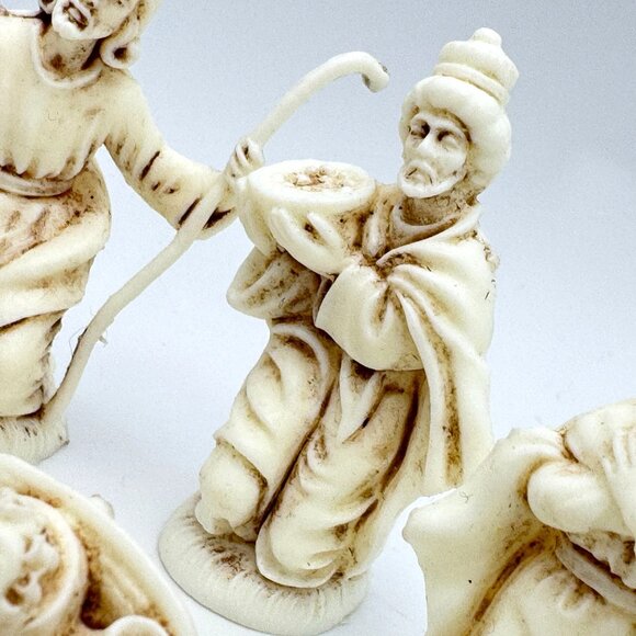 Vintage Made In Italy Plastic Miniature 6-Piece Nativity Figurine Set - Picture 9 of 10